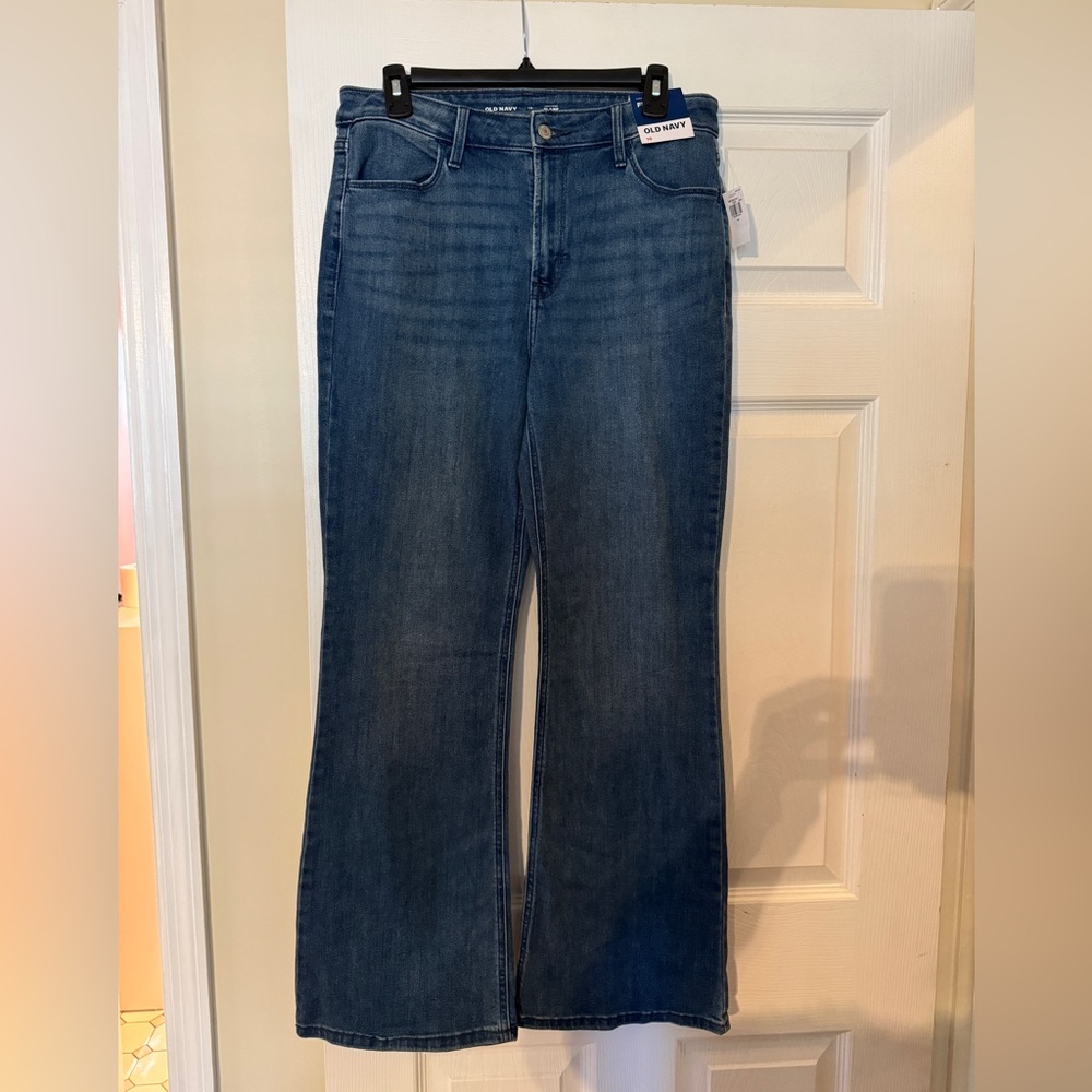 Old Navy High Rise Flare Jeans size 10 NWT